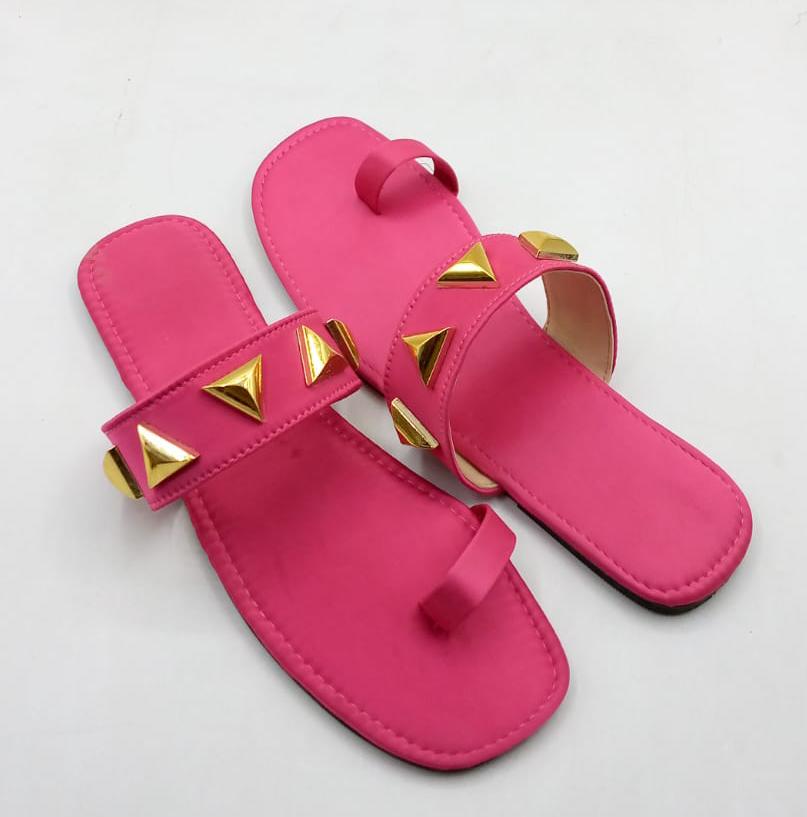 WOMEN SLIDES