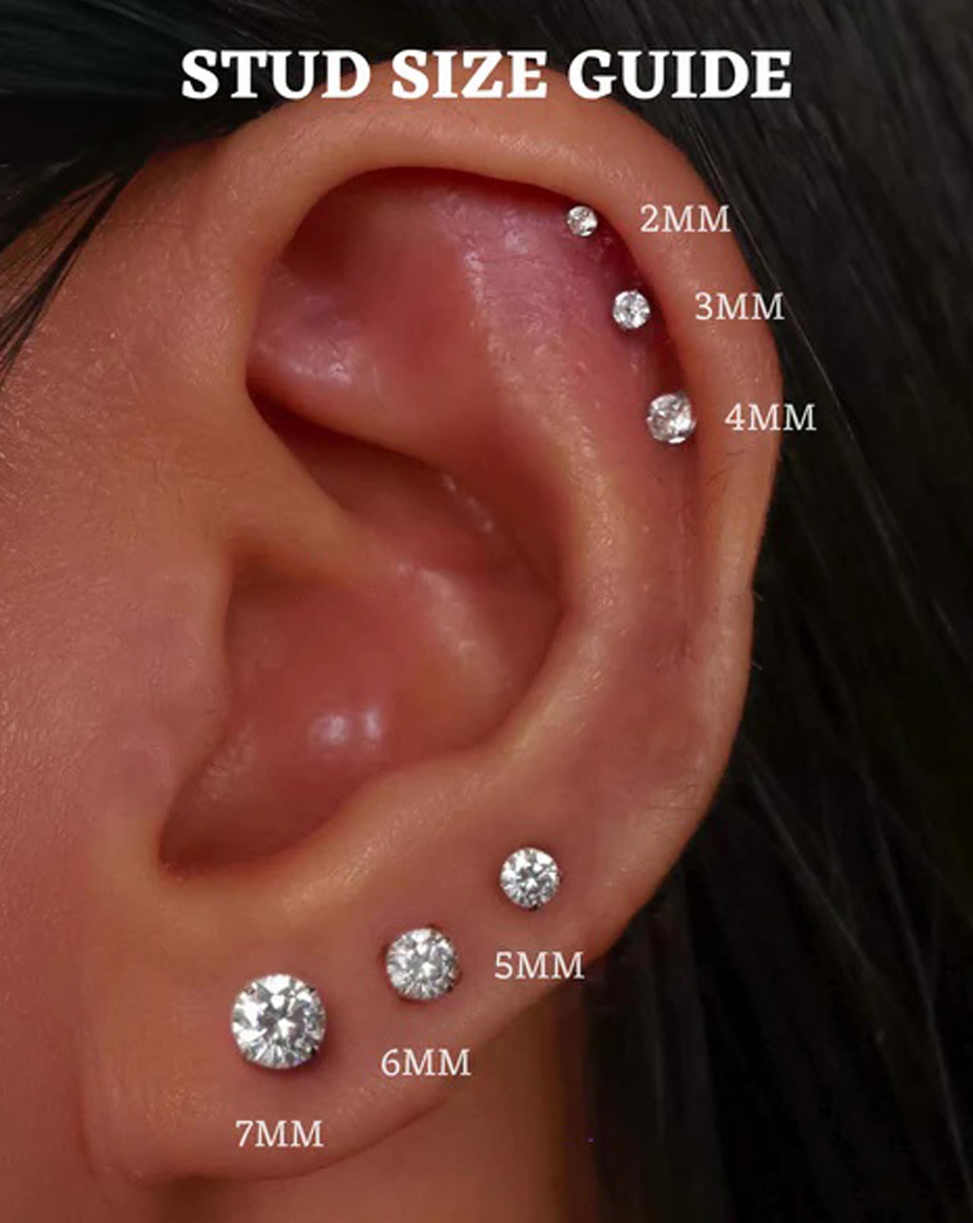 ROUND STUDS EARINGS