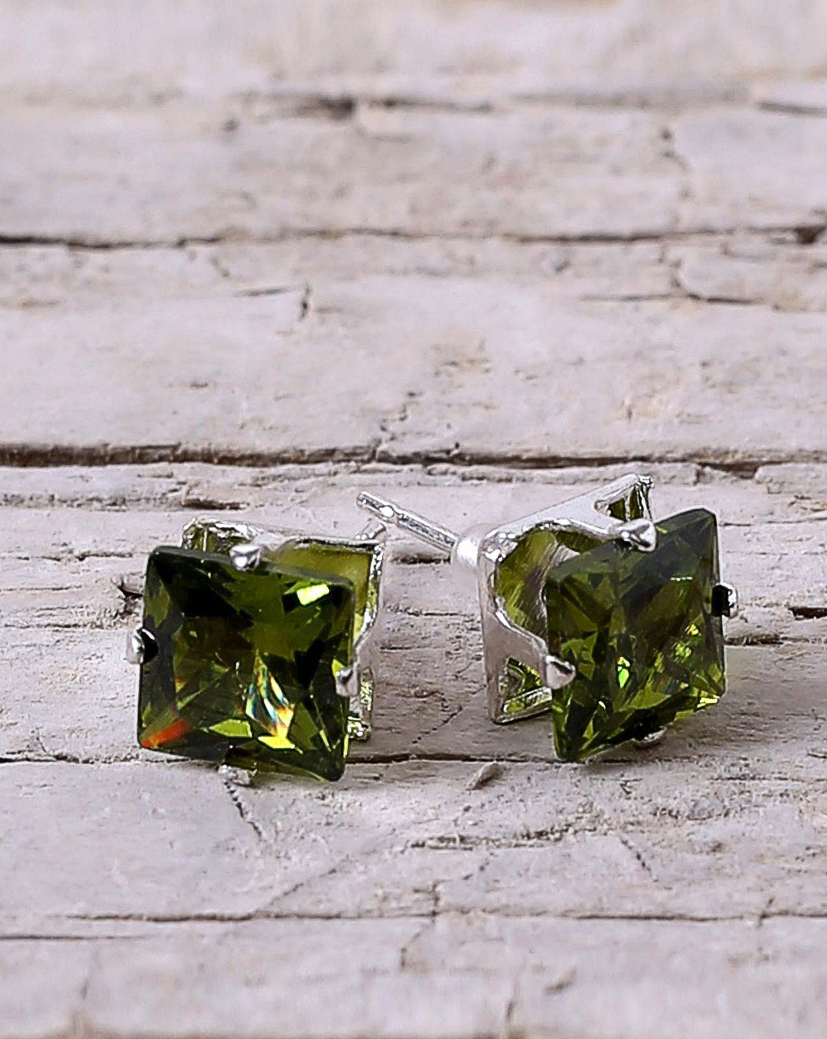 SQUARE STUDS EARINGS - Polkadots - 13337NJ-210383 - SQUARE STUDS EARINGS